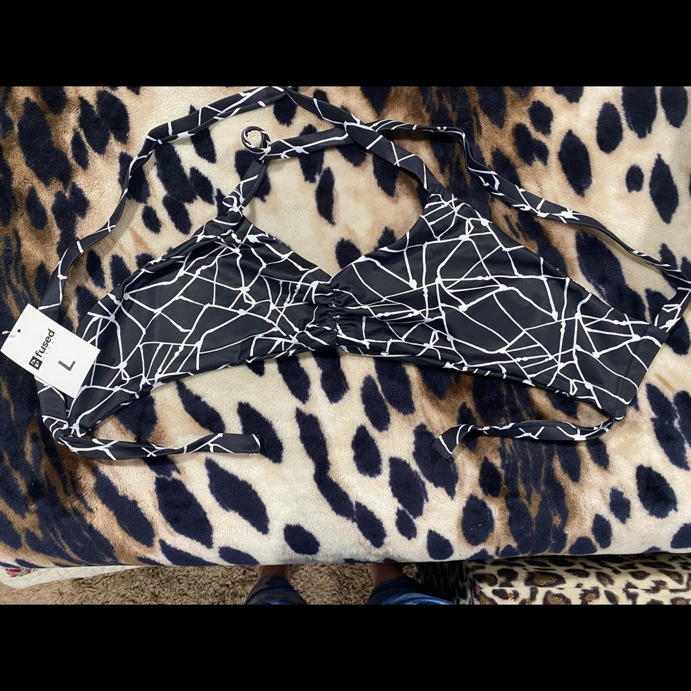 Fused Hawaii Top